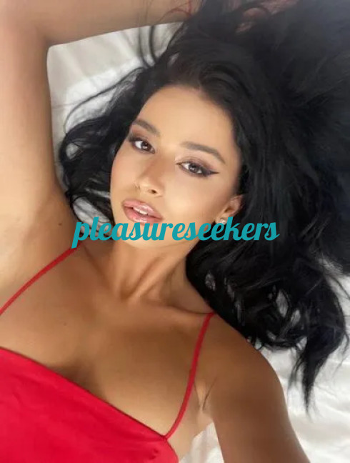 {@$pp->phone.' '.@$pp->name.'-Escort '.@$pp->city->name.' -Pleasure Seekers'}}