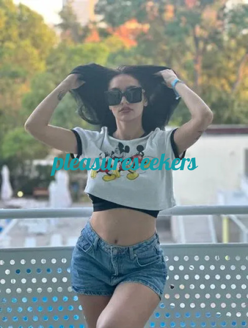 {@$pp->phone.' '.@$pp->name.'-Escort '.@$pp->city->name.' -Pleasure Seekers'}}